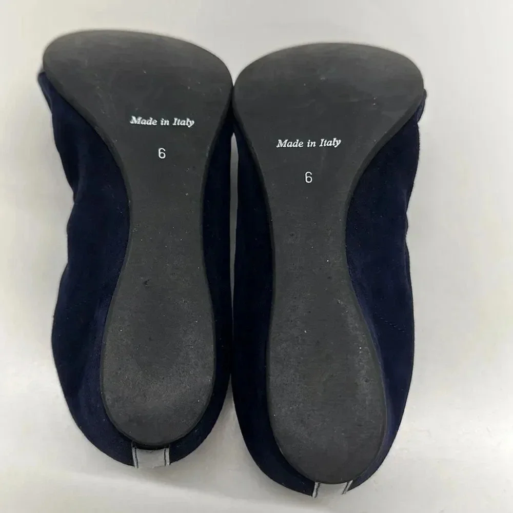 Aquatalia by Marvin V Sacchetto Stretch Wedge Heels Black Cap Toe Blue Suede 6